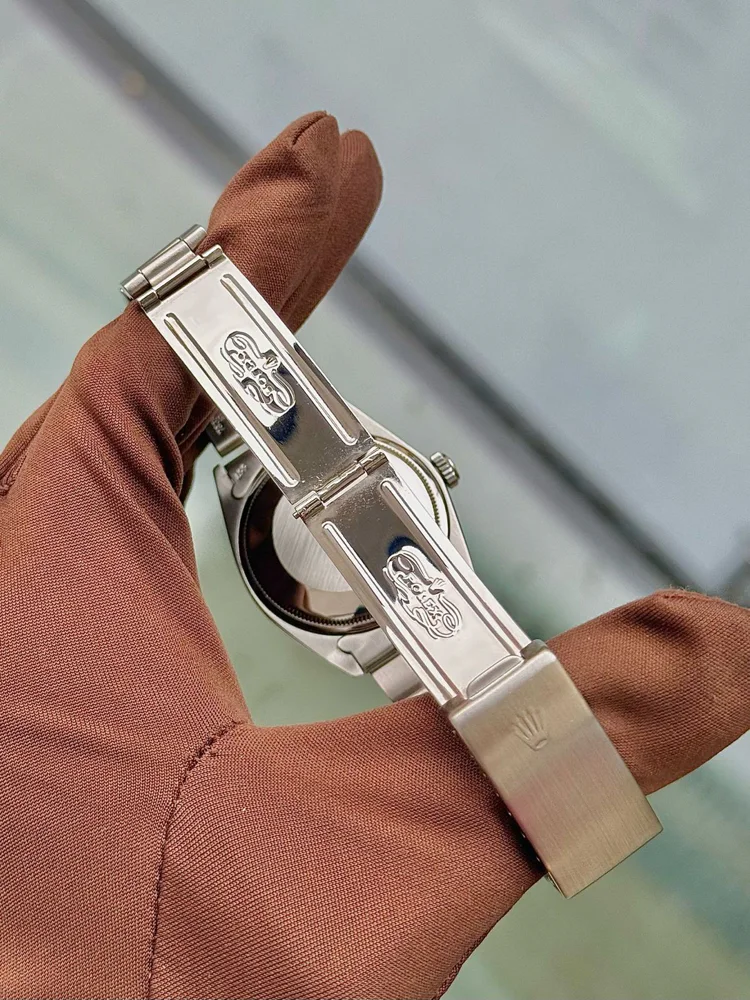 Rolex Oyster Perpetual Date box and papers 1969